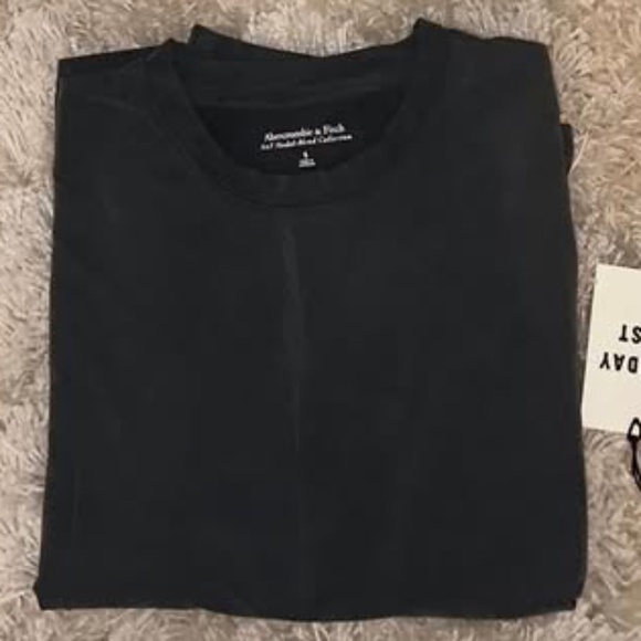 6 tops: 2 Artizia & 4 Abercrombie - Picture 6 of 7